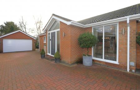 3 bedroom Bungalow for sale in Grange Close, Ticknall, DE73