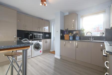 4 bedroom Semi-detached house for sale in Saxon Way, Ashby, Ashby-De-La-Zouch, LE65