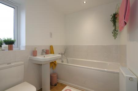 3 bedroom Detached house for sale in School Lane, Ashby-De-La-Zouch, LE65