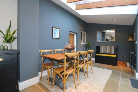 3 bedroom Terraced House for sale in Wood Street, Ashby-De-La-Zouch, LE65