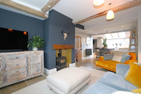 3 bedroom Terraced House for sale in Wood Street, Ashby-De-La-Zouch, LE65