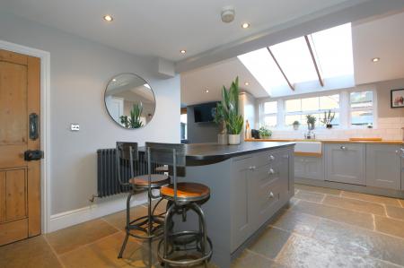 3 bedroom Terraced House for sale in Wood Street, Ashby-De-La-Zouch, LE65