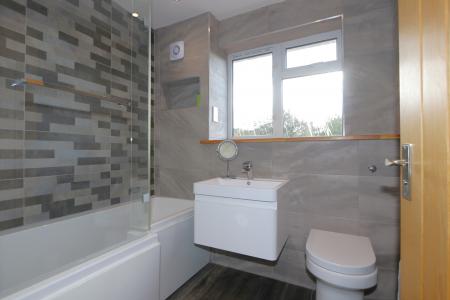 5 bedroom Detached house for sale in Hazel Close, Measham, DE12