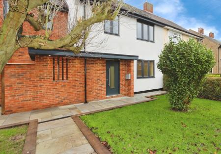 4 bedroom Semi-detached house for sale in Nettlefold Crescent, Melbourne, DE73