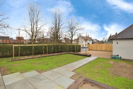 4 bedroom Semi-detached house for sale in Nettlefold Crescent, Melbourne, DE73