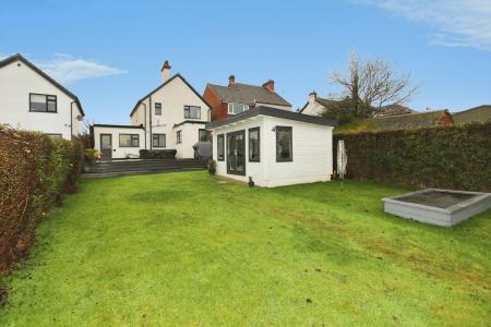 3 bedroom Detached house for sale in Leicester Road, Ashby-De-La-Zouch, LE65