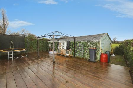 3 bedroom Detached house for sale in Leicester Road, Ashby-De-La-Zouch, LE65