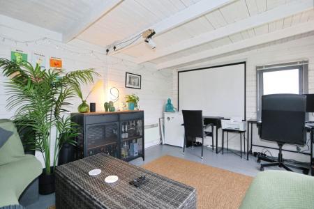 3 bedroom Detached house for sale in Leicester Road, Ashby-De-La-Zouch, LE65