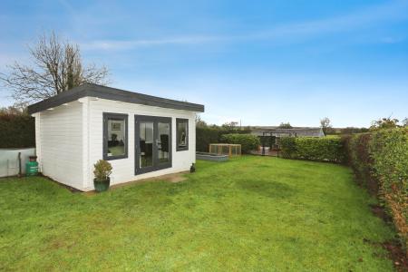 3 bedroom Detached house for sale in Leicester Road, Ashby-De-La-Zouch, LE65