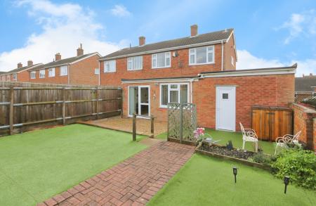 3 bedroom Semi-detached house for sale in Money Hill, Ashby-De-La-Zouch, LE65
