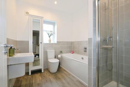 5 bedroom Detached house for sale in Hildersham Road, Ashby-De-La-Zouch, LE65