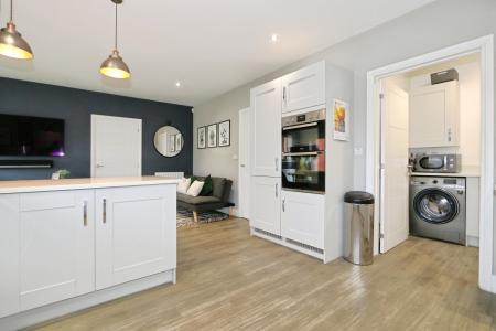 5 bedroom Detached house for sale in Hildersham Road, Ashby-De-La-Zouch, LE65