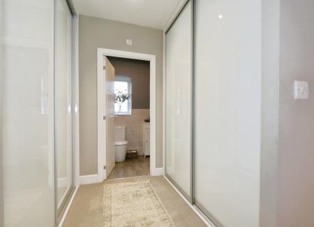 5 bedroom Detached house for sale in Hildersham Road, Ashby-De-La-Zouch, LE65