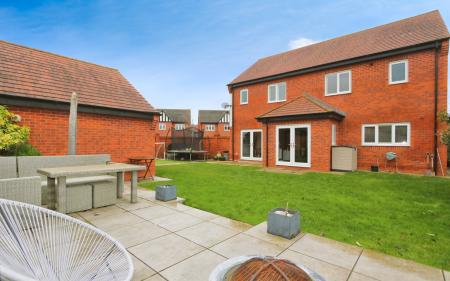 5 bedroom Detached house for sale in Hildersham Road, Ashby-De-La-Zouch, LE65