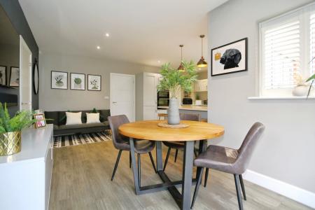 5 bedroom Detached house for sale in Hildersham Road, Ashby-De-La-Zouch, LE65