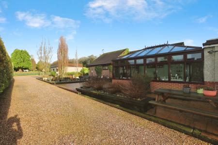 6 bedroom Detached house for sale in Leicester Road, New Packington, Ashby-De-La-Zouch, LE65