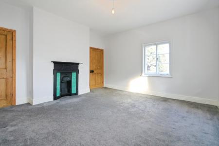 4 bedroom Detached house for sale in Park Lane, Derby, DE74