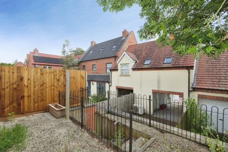 1 bedroom Maisonette for sale in Manor View Close, Worthington, LE65