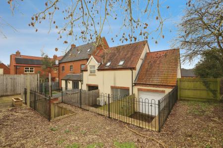 1 bedroom Maisonette for sale in Manor View Close, Worthington, LE65