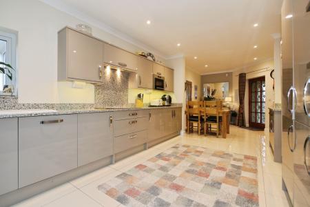 2 bedroom Bungalow for sale in Burton Road, Ashby-De-La-Zouch, LE65