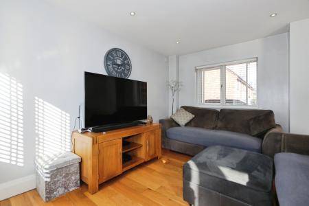 3 bedroom Semi-detached house for sale in Harrow Close, Ashby-De-La-Zouch, LE65