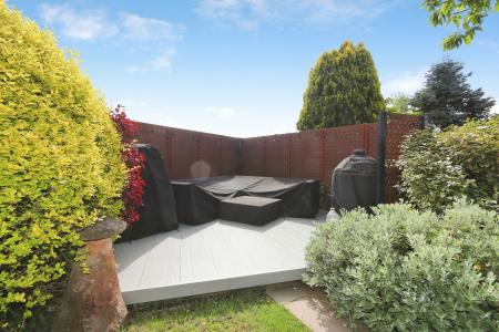 4 bedroom Detached house for sale in Leicester Road, Ashby-De-La-Zouch, LE65