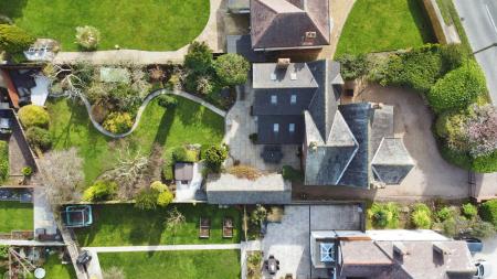 4 bedroom Detached house for sale in Leicester Road, Ashby-De-La-Zouch, LE65