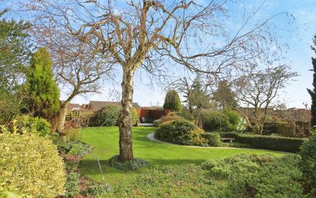 4 bedroom Detached house for sale in Leicester Road, Ashby-De-La-Zouch, LE65