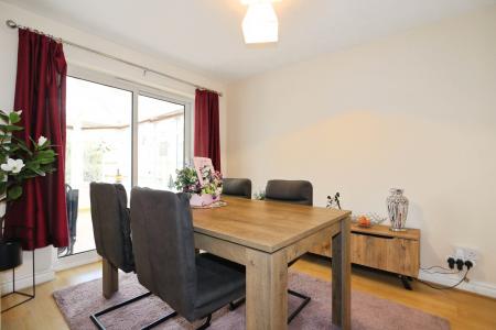 4 bedroom Detached house for sale in Beehive Avenue, Moira, DE12