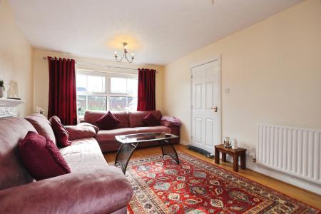 4 bedroom Detached house for sale in Beehive Avenue, Moira, DE12