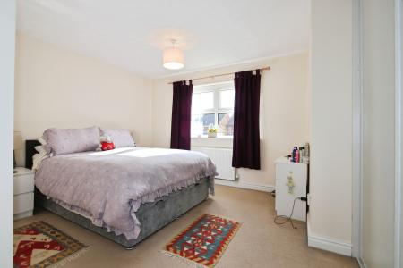 4 bedroom Detached house for sale in Beehive Avenue, Moira, DE12