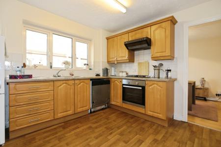 4 bedroom Detached house for sale in Beehive Avenue, Moira, DE12