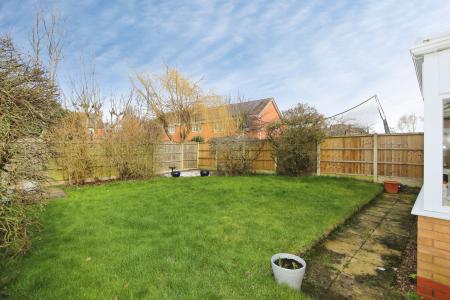 4 bedroom Detached house for sale in Beehive Avenue, Moira, DE12