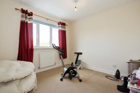 4 bedroom Detached house for sale in Beehive Avenue, Moira, DE12