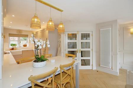 3 bedroom Detached house for sale in Tamworth Road, Ashby-De-La-Zouch, LE65