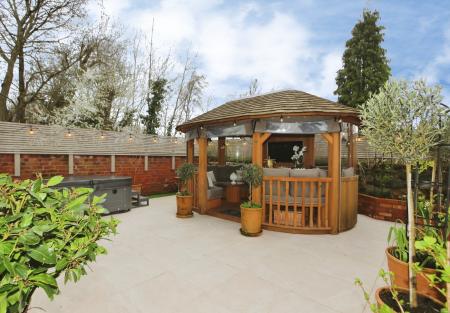 3 bedroom Detached house for sale in Tamworth Road, Ashby-De-La-Zouch, LE65