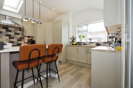 3 bedroom Semi-detached house for sale in Grange Close, Ashby-De-La-Zouch, LE65