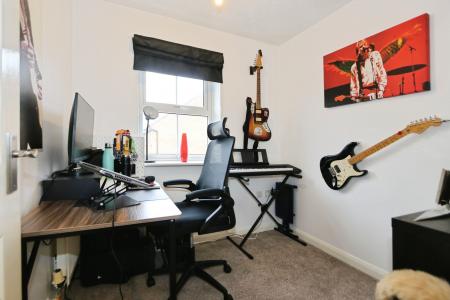 3 bedroom Semi-detached house for sale in Bosworth Close, Ashby-De-La-Zouch, LE65