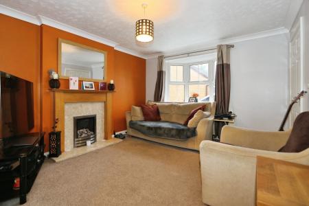 3 bedroom Semi-detached house for sale in Bosworth Close, Ashby-De-La-Zouch, LE65