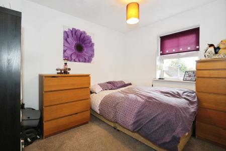 3 bedroom Semi-detached house for sale in Bosworth Close, Ashby-De-La-Zouch, LE65