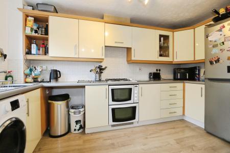 3 bedroom Semi-detached house for sale in Bosworth Close, Ashby-De-La-Zouch, LE65