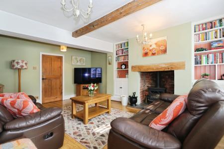 3 bedroom Terraced House for sale in Tamworth Road, Ashby-De-La-Zouch, LE65