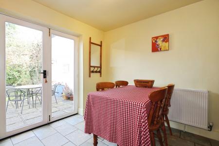 3 bedroom Terraced House for sale in Tamworth Road, Ashby-De-La-Zouch, LE65