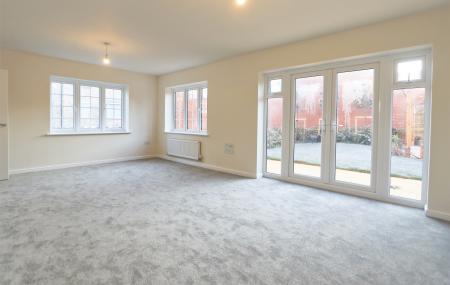 4 bedroom Detached house for sale in Main Street, Oakthorpe, DE12