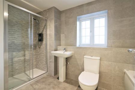 4 bedroom Detached house for sale in Main Street, Oakthorpe, DE12