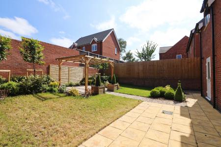 4 bedroom Detached house for sale in Main Street, Oakthorpe, DE12