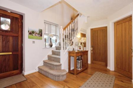 3 bedroom Detached house for sale in Brick Kiln Croft, Measham, DE12