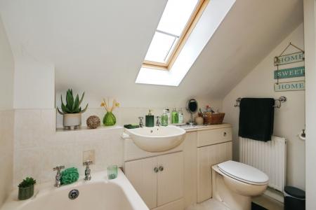 3 bedroom Detached house for sale in Brick Kiln Croft, Measham, DE12