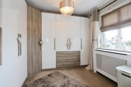 3 bedroom Detached house for sale in Brick Kiln Croft, Measham, DE12