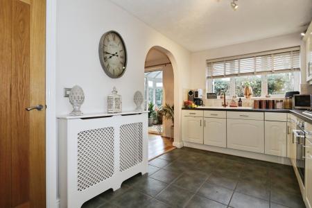 3 bedroom Detached house for sale in Brick Kiln Croft, Measham, DE12